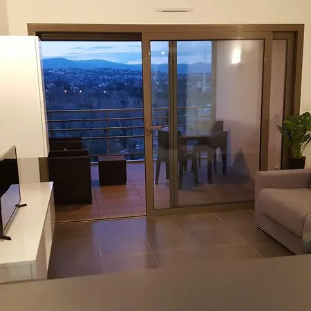 Apartment Zenazur *